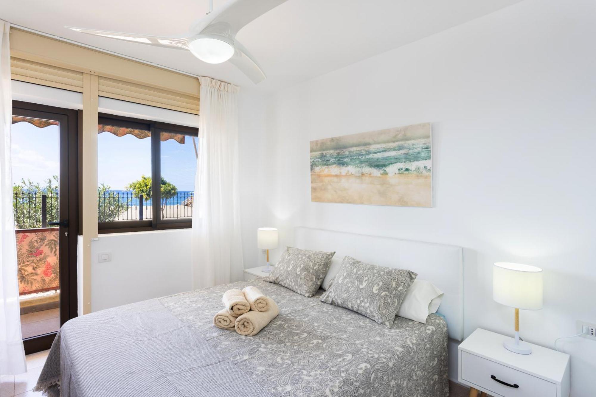 Frontline Playa Las Vistas With Pool, Parking, Sea Los Cristianos  Buitenkant foto